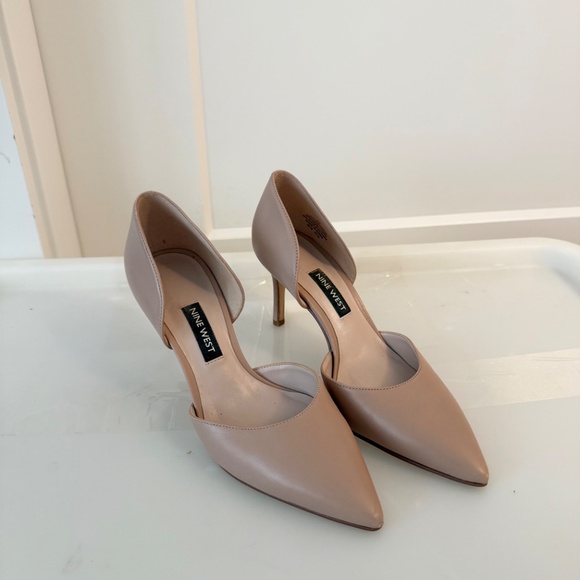 NINE WEST ARIVE D'ORSAY Nude Pointed Toe Pumps - Picture 4 of 7